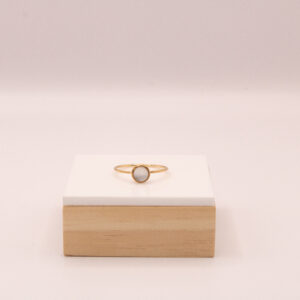 Mother of pearl 6mm round bezel set Gold-Fill stacking ring